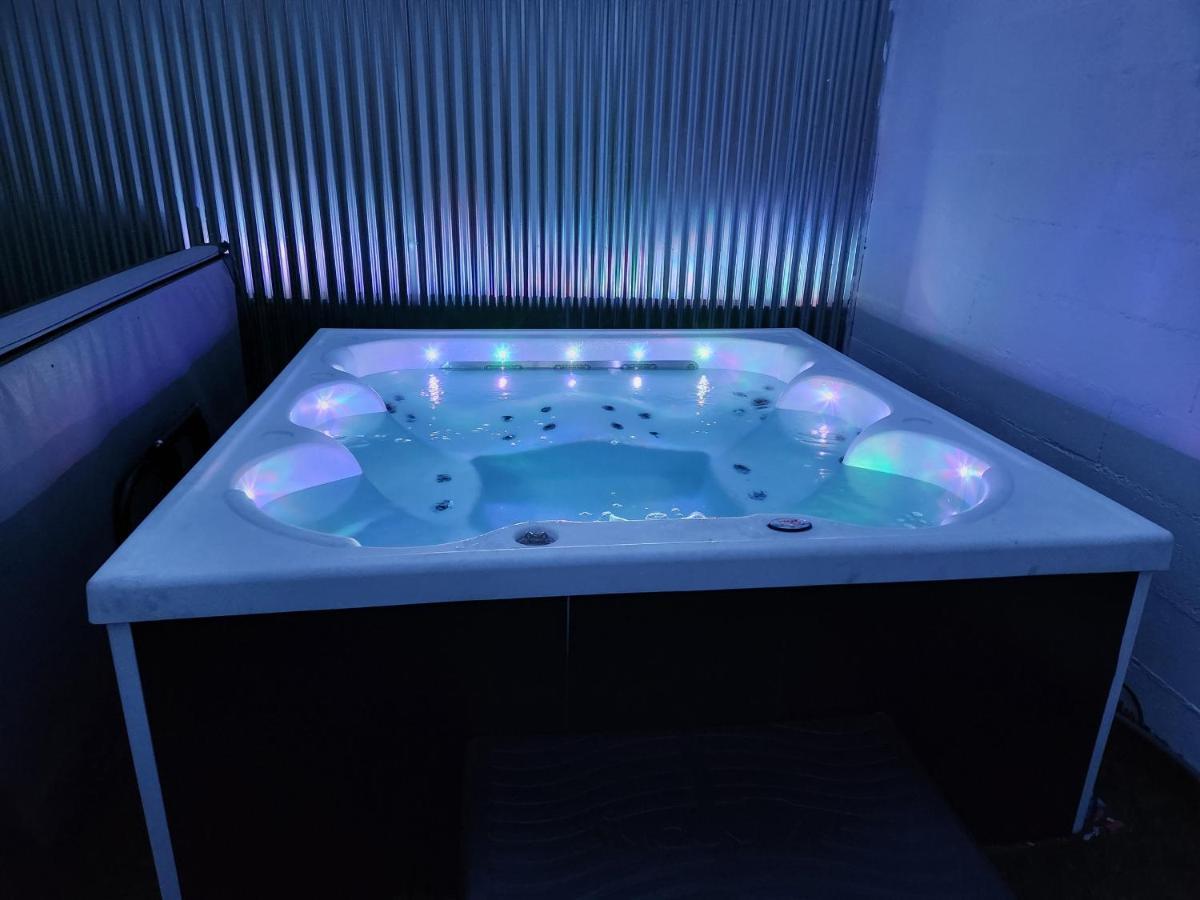De Charme Proche Loire A Velo Avec Jacuzzi Privatif